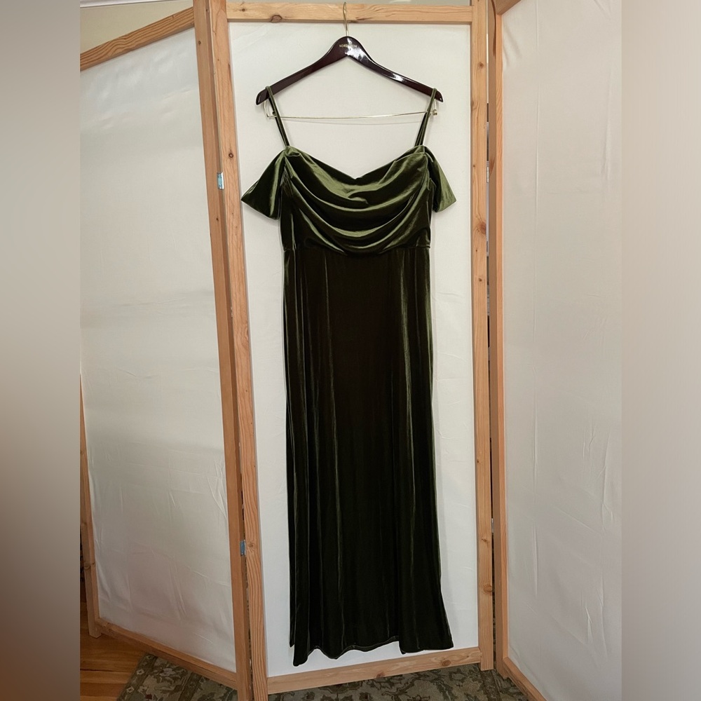 🖤Revelry Event Gown🖤